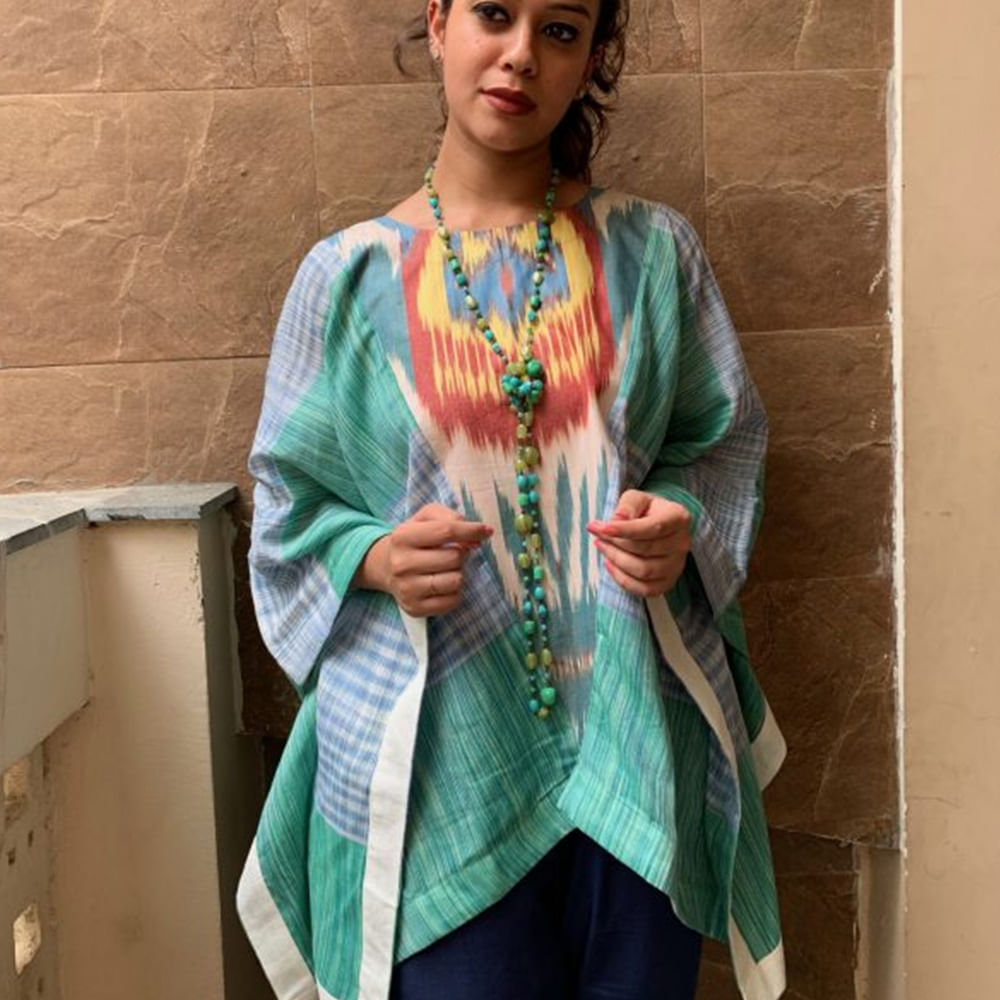 Clothing,Turquoise,Green,Neck,Outerwear,Shawl,Textile,Silk,Stole,Beige