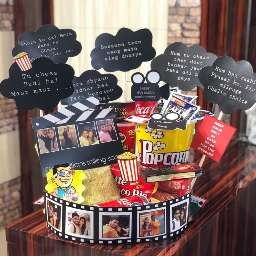 Present,Food,Party favor,Basket,Home accessories,Love,Cup