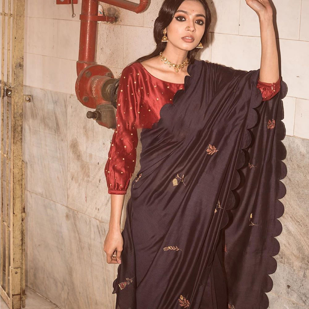 Clothing,Maroon,Brown,Formal wear,Dress,Fashion design,Sleeve,Neck,Textile,Sari