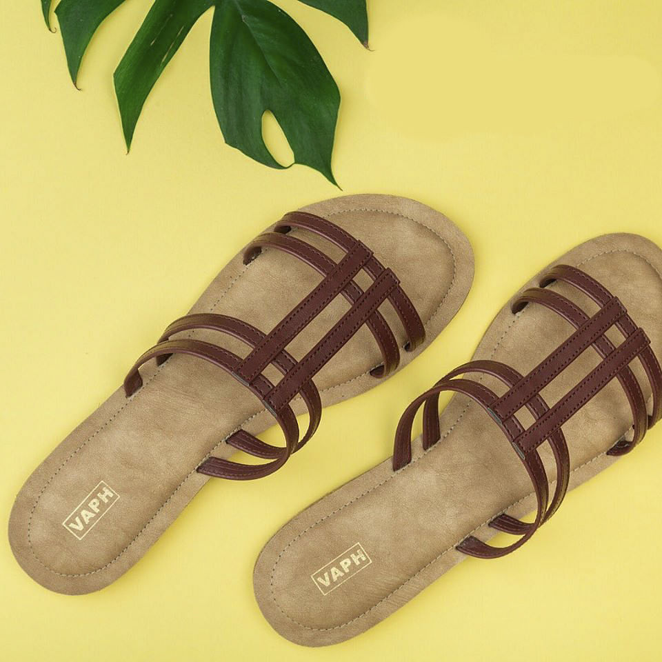 Footwear,Shoe,Slipper,Sandal,Slide sandal