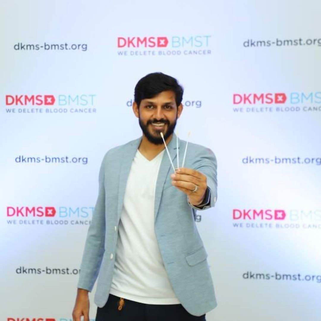 Text,Font,White-collar worker,Neck,Brand