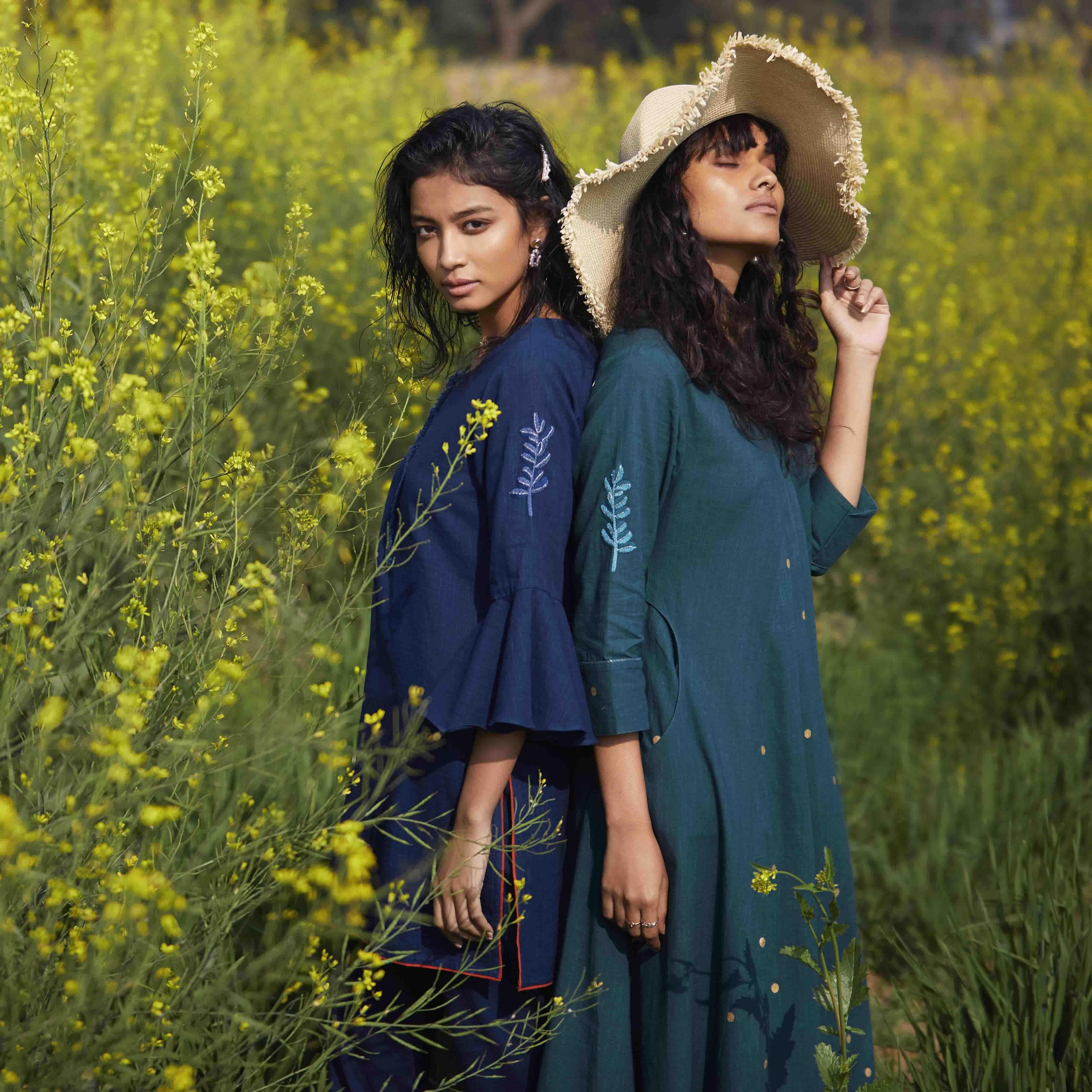 People in nature,Nature,Yellow,Beauty,Fashion,Spring,Long hair,Happy,Smile,Photo shoot