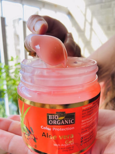 Tired Of The Bad Hair Texture Post Colouring? Check Out This Aloe Vera Gel!  | LBB