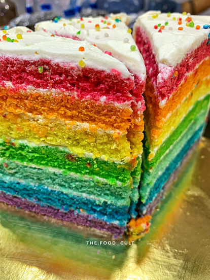 Food,Dessert,Cuisine,Food coloring,Dish,Sweetness,Baked goods,Buttercream,Ingredient,Cake