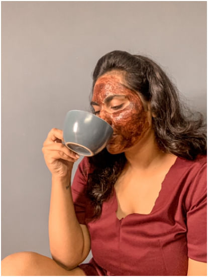 Wine glass,Stemware,Drinking,Water,Drinkware,Glass,Photography,Brown hair,Drink,Stock photography