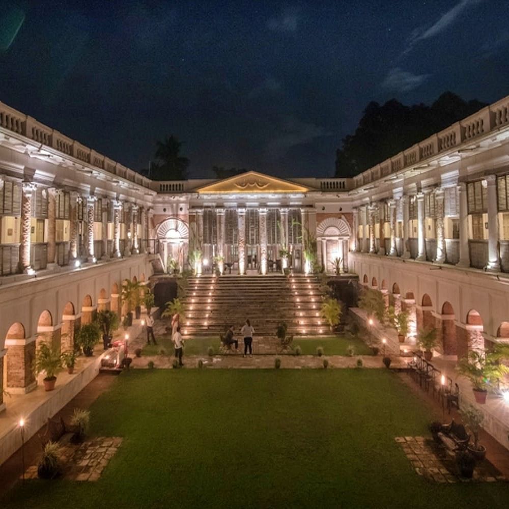 Building,Lighting,Night,Sky,Light,Architecture,House,Estate,Courtyard,Palace