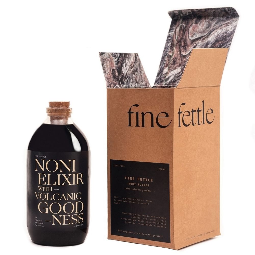 Product,Bottle,Drink,Brown,Liqueur,Alcoholic beverage,Distilled beverage,Liquid,Glass bottle,Packaging and labeling