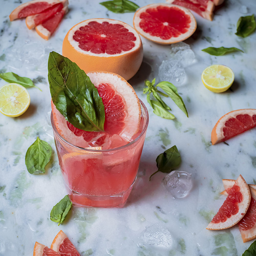 Food,Drink,Ingredient,Lime,Fruit,Grapefruit,Limeade,Citrus,Non-alcoholic beverage,Basil