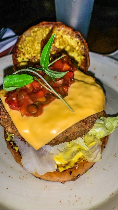 Dish,Food,Cuisine,Ingredient,Breakfast sandwich,Fast food,Produce,Staple food,Finger food,Vegetarian food