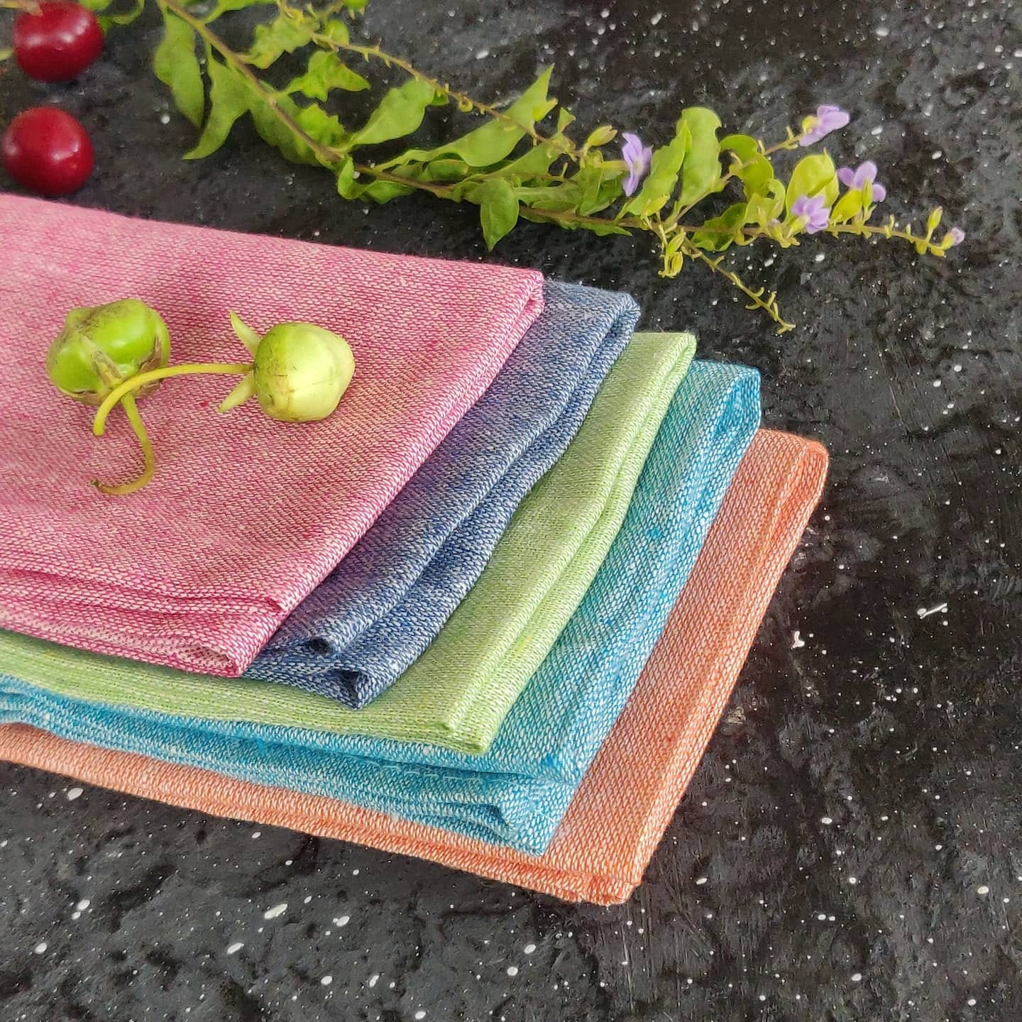 Pink,Textile,Wood,Cutting board,Rectangle,Table,Plant,Linens,Linen,Placemat