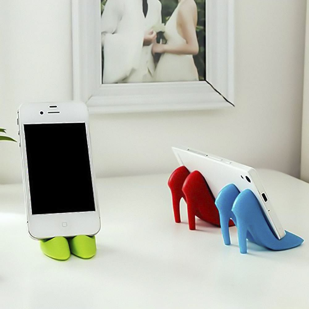 Product,Gadget,Mobile phone,Electronic device,Technology,Table,Communication Device,Smartphone,Design,Portable communications device