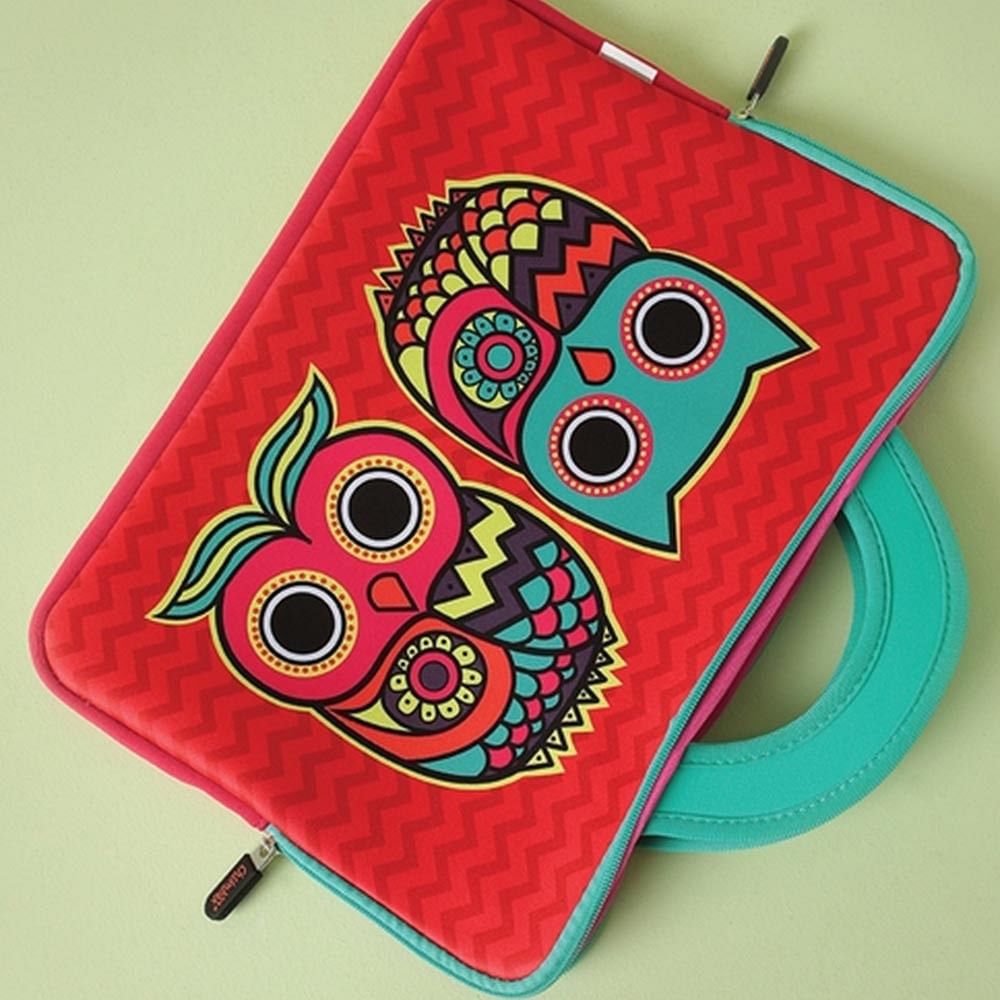 Red,Pink,Textile,Owl,Coin purse,Visual arts,Skull,Pattern,Wallet,Fashion accessory