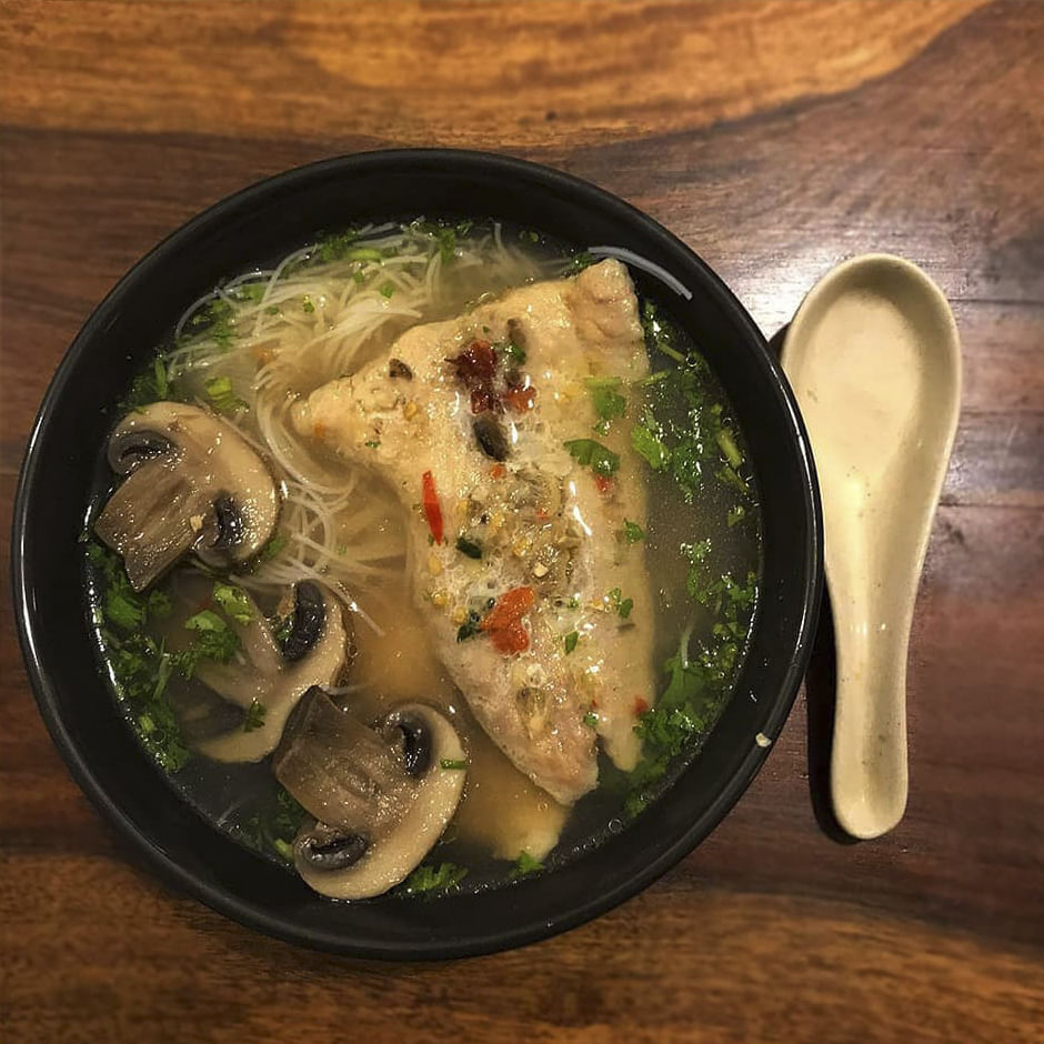 Dish,Food,Cuisine,Soup,Ingredient,Asian soups,Pho,Chicken soup,Miso soup,Broth