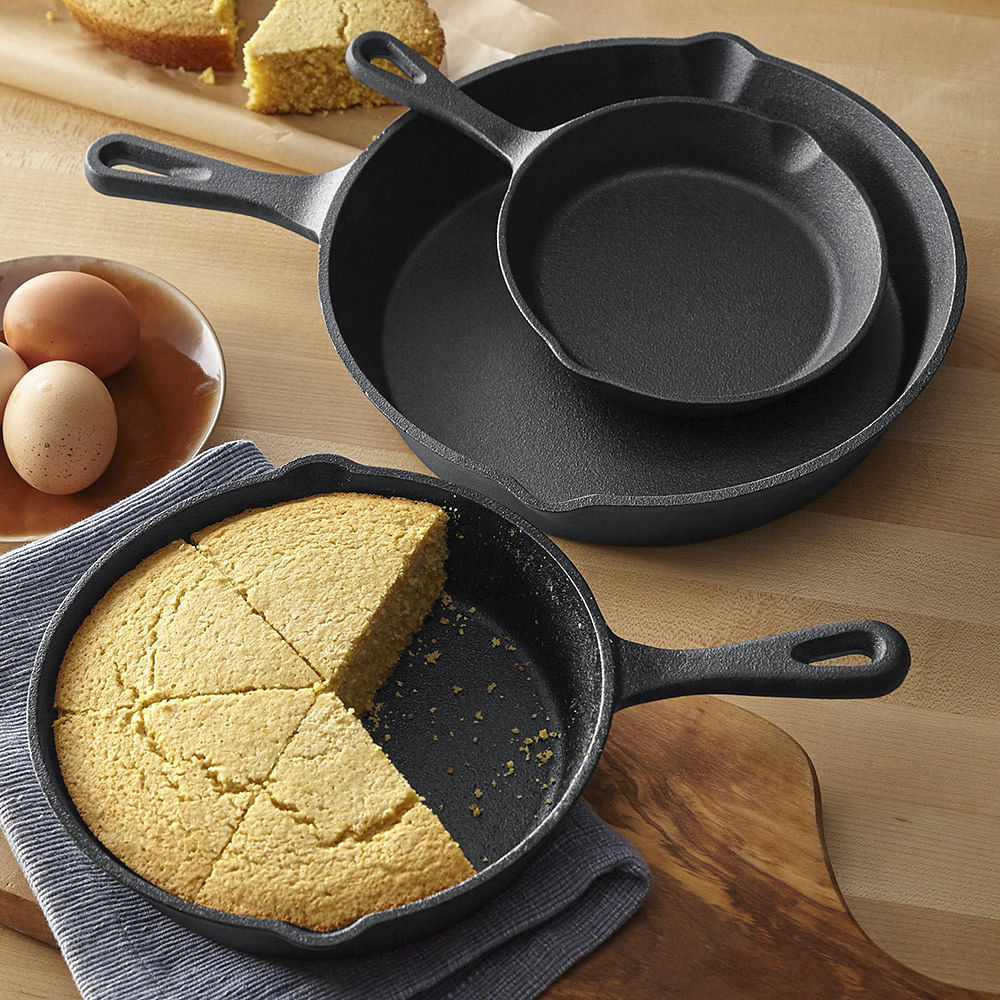 Food,Dish,Cuisine,Frying pan,Ingredient,Cookware and bakeware,Cooking,Breakfast,Baking