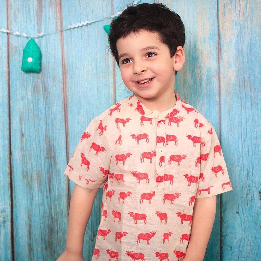 Clothing,Child,Sleeve,T-shirt,Neck,Smile,Pattern,Polo shirt,Pattern,Toddler