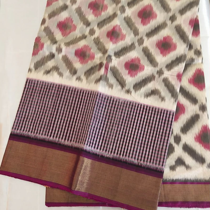 Pink,Textile,Pattern,Wool,Magenta,Linens,Beige,Woolen,Woven fabric