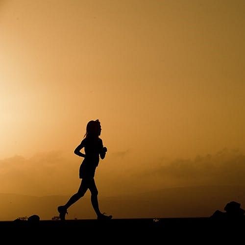 People in nature,Sky,Running,Silhouette,Jogging,Backlighting,Sunset,Horizon,Standing,Morning