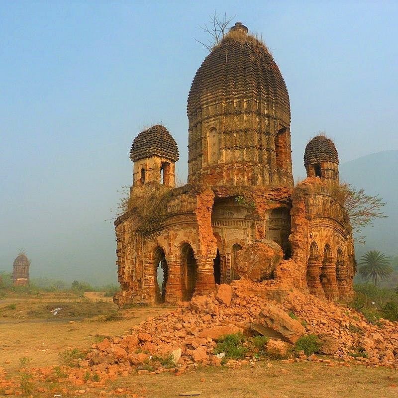 Historic site,Landmark,Ruins,Ancient history,Unesco world heritage site,History,Temple,Tourist attraction,Medieval architecture,Temple