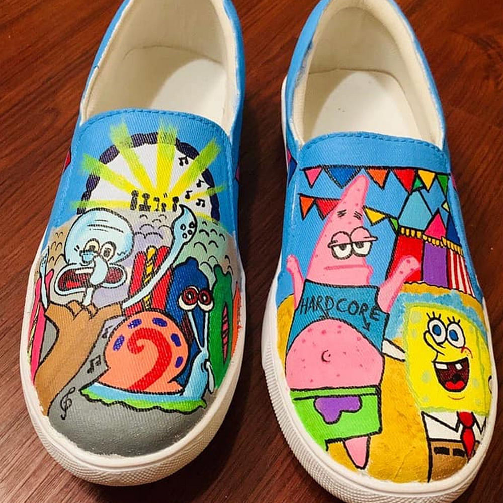 Footwear,Shoe,Plimsoll shoe,Yellow,Sneakers,Athletic shoe,Fictional character