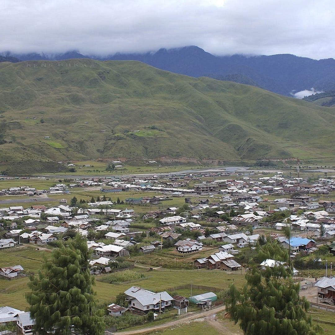 Highland,Mountainous landforms,Mountain,Fell,Hill station,Natural landscape,Hill,Sky,Wilderness,Mountain range