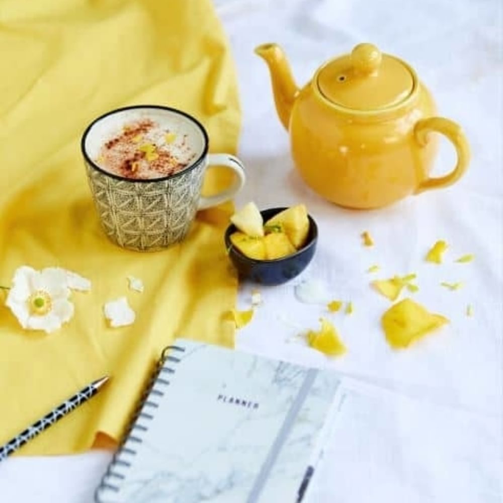 Serveware,Yellow,Dishware,Teapot,Tableware,Food,Porcelain,Drinkware,Cuisine,Ingredient
