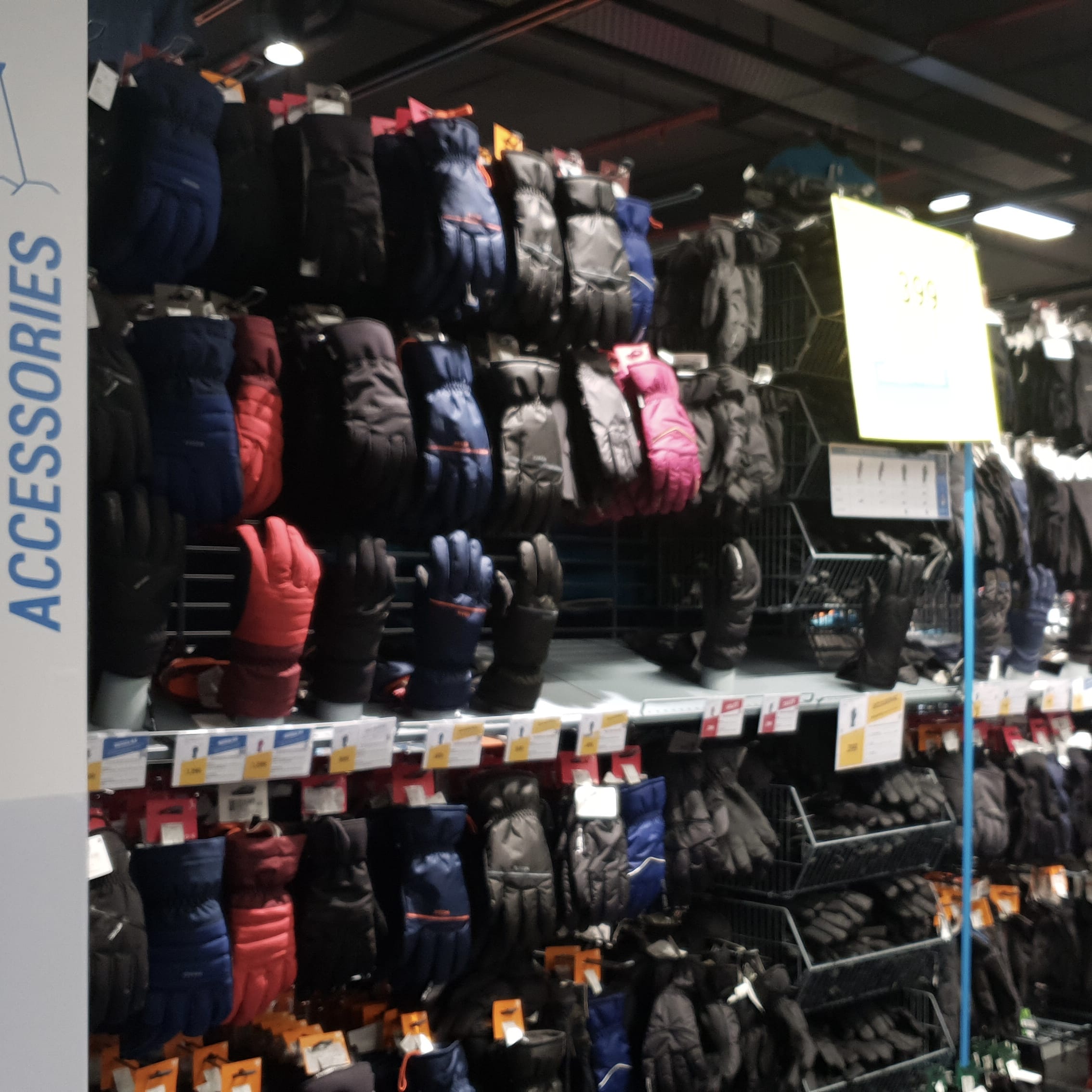 Fashion,Collection,Outlet store,Shelving,Boot,Shelf,Retail,Market