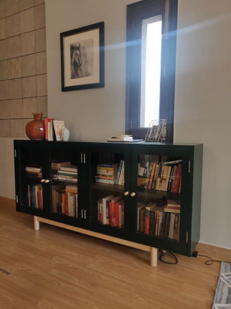 Shelf,Shelving,Furniture,Bookcase,Room,Wall,Floor,Hardwood,Table,Wood flooring