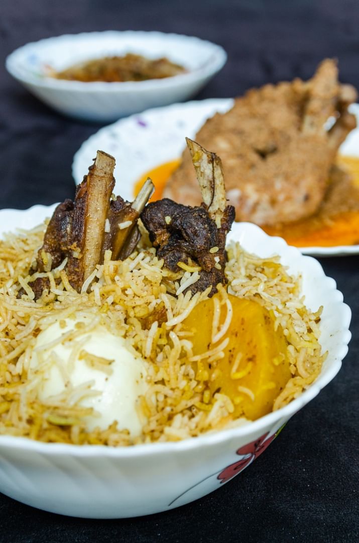 Dish,Food,Cuisine,Ingredient,Biryani,Steamed rice,Produce,Recipe,Hyderabadi biriyani,Kabsa