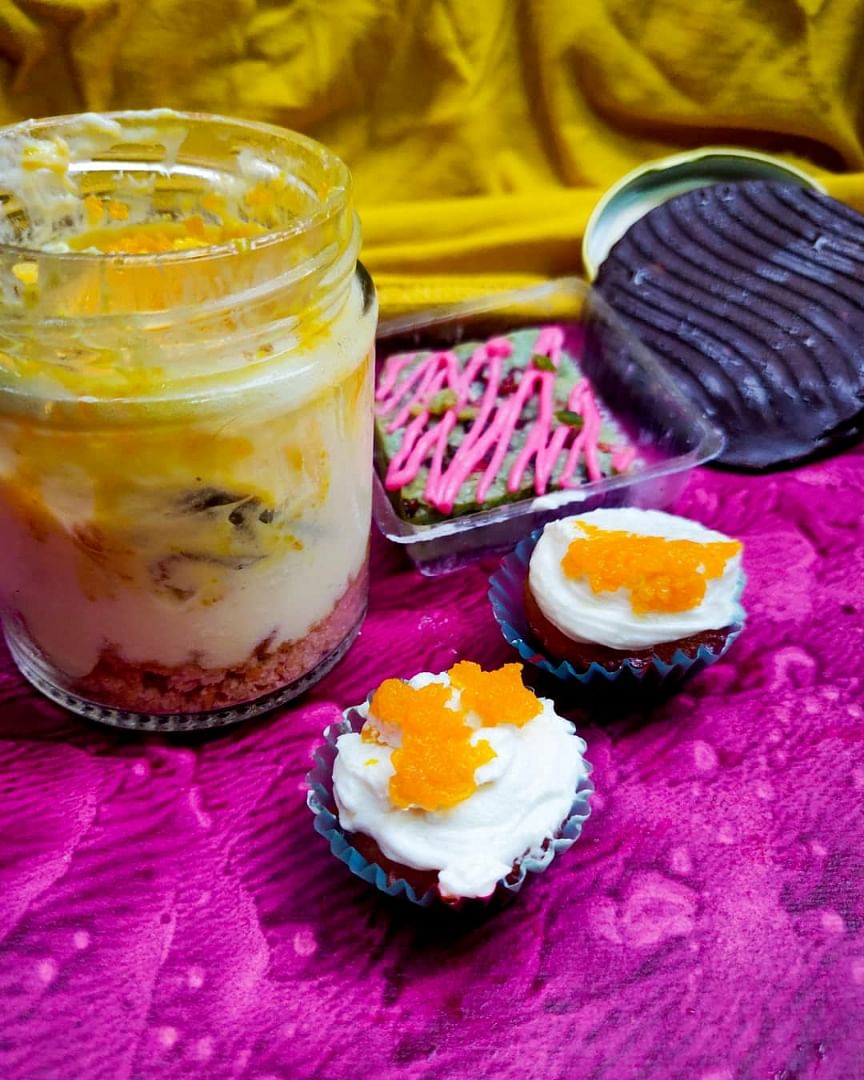 Food,Dish,Cuisine,Ingredient,Dessert,Cupcake,Sweetness,Pickled egg,Baking,Recipe