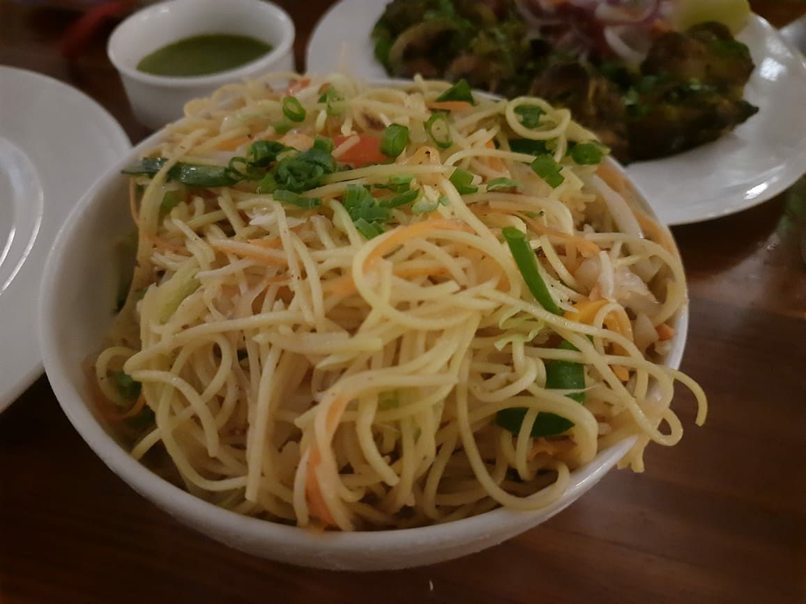 Dish,Food,Cuisine,Spaghetti,Noodle,Ingredient,Chow mein,Capellini,Rice noodles,Chinese noodles