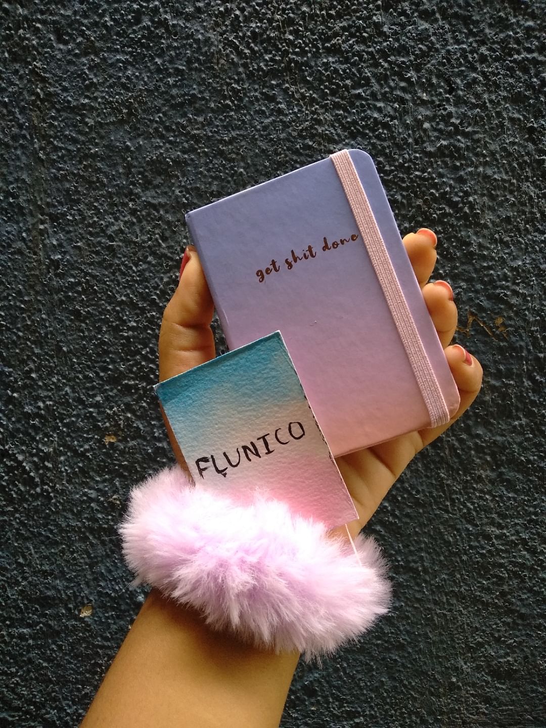 Pink,Fur,Hand,Material property,Finger