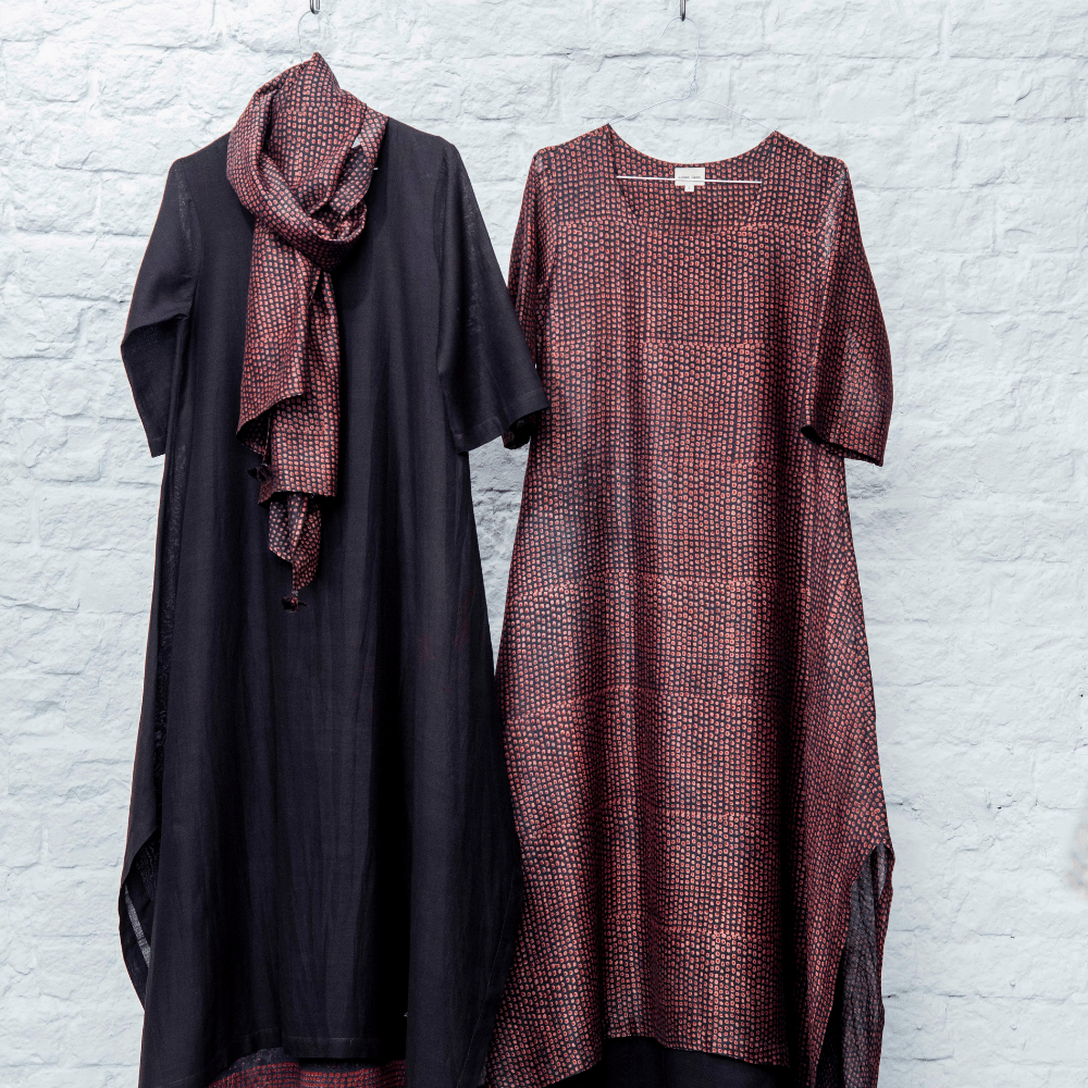 One-piece garment,Textile,Sleeve,Dress,Pink,Creative arts,Fashion design,Red,Day dress,Magenta