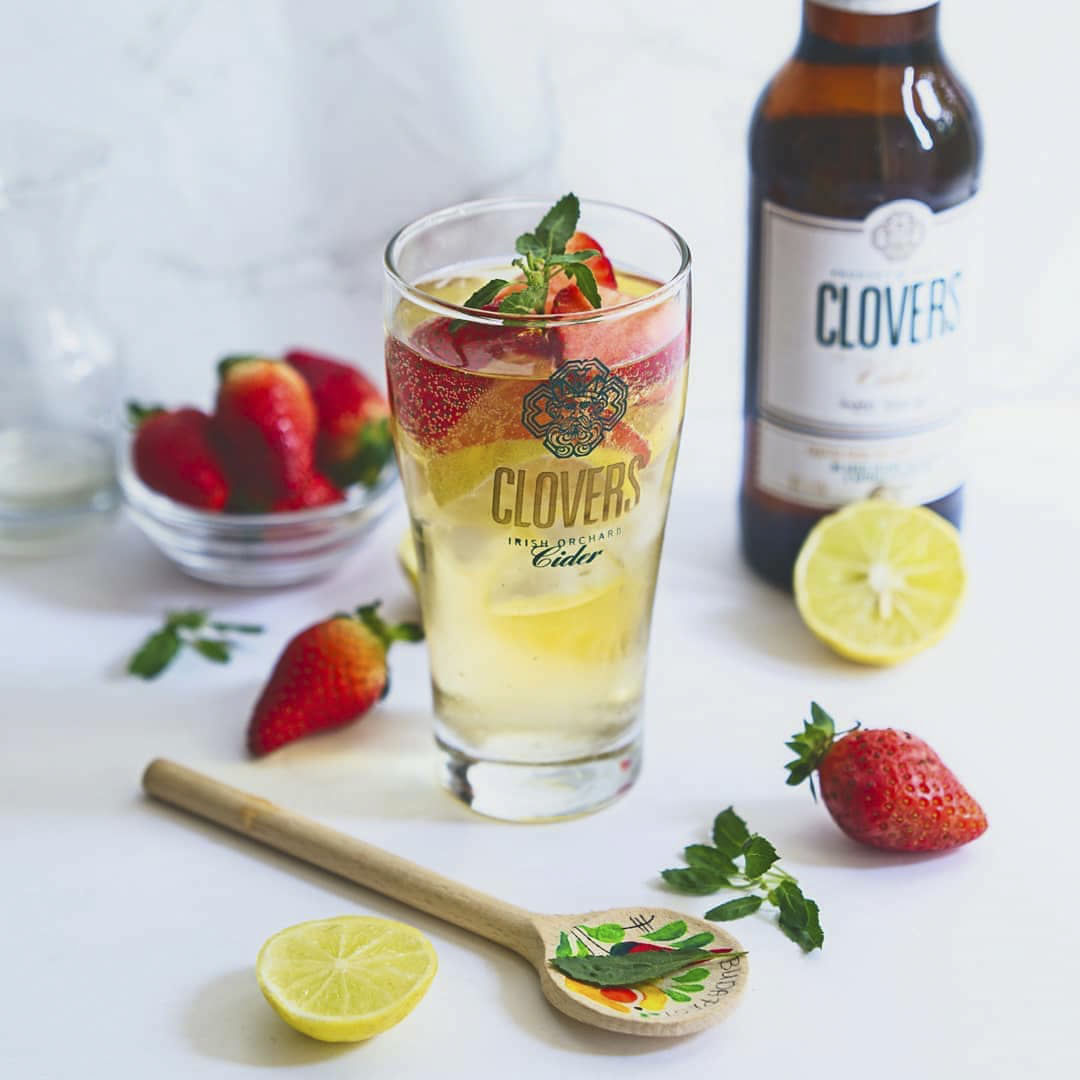 Food,Tableware,Fruit,Ingredient,Liquid,Dishware,Bottle,Natural foods,Cocktail,Drink