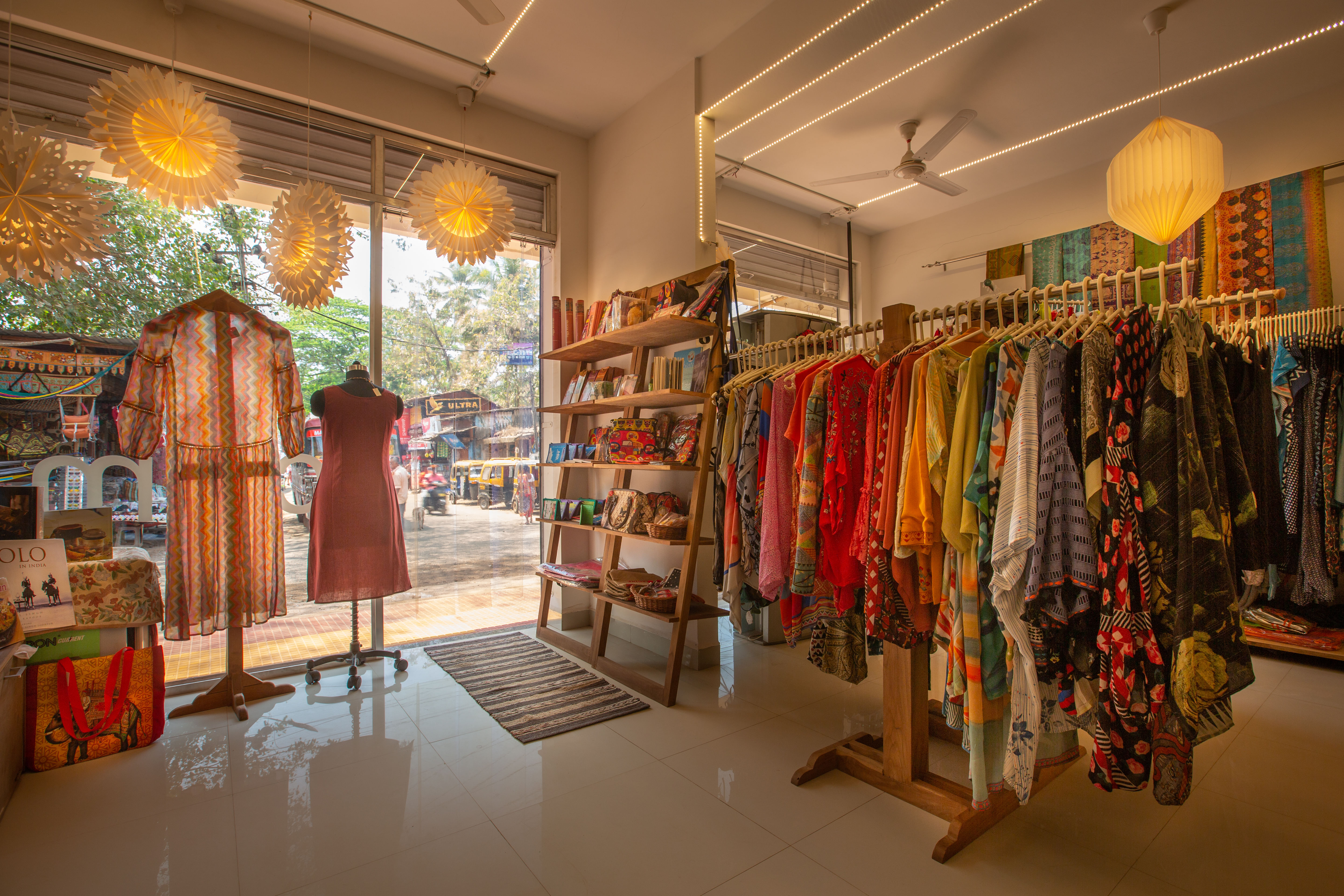 merchant-banner-blur