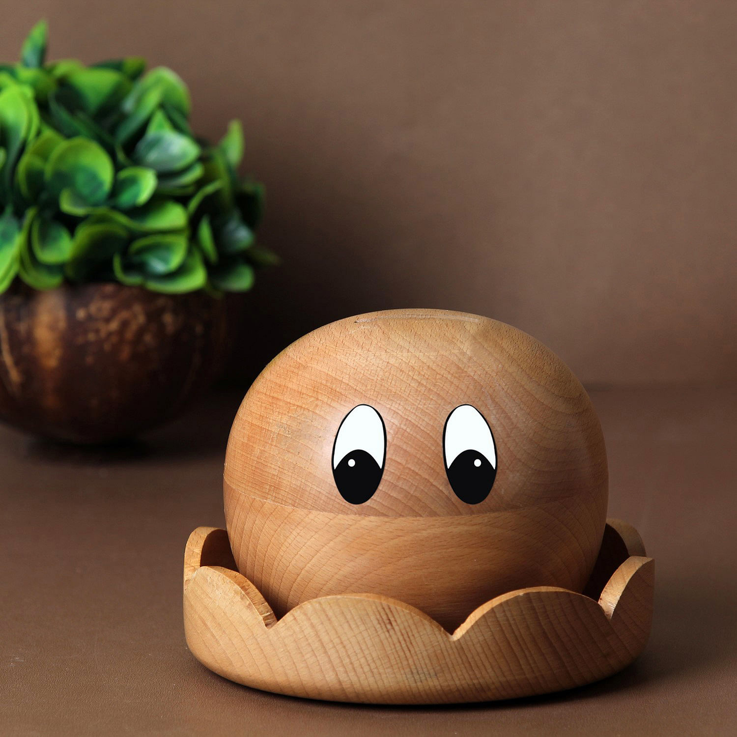 Toy,Wood,Plant,Ingredient,Natural foods,Stuffed toy,Terrestrial animal,Grass,Art,Herb