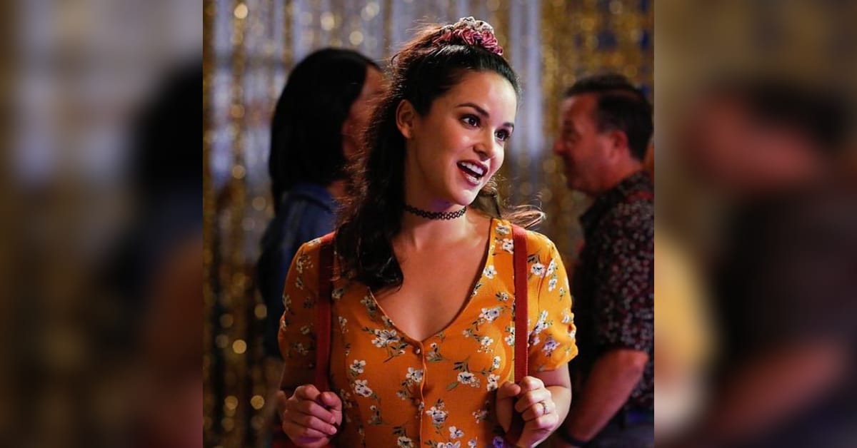 amy santiago red dress WornOnTV: Amy's pink v-neck dress on Brooklyn Nine-Nine | Melissa Fumero