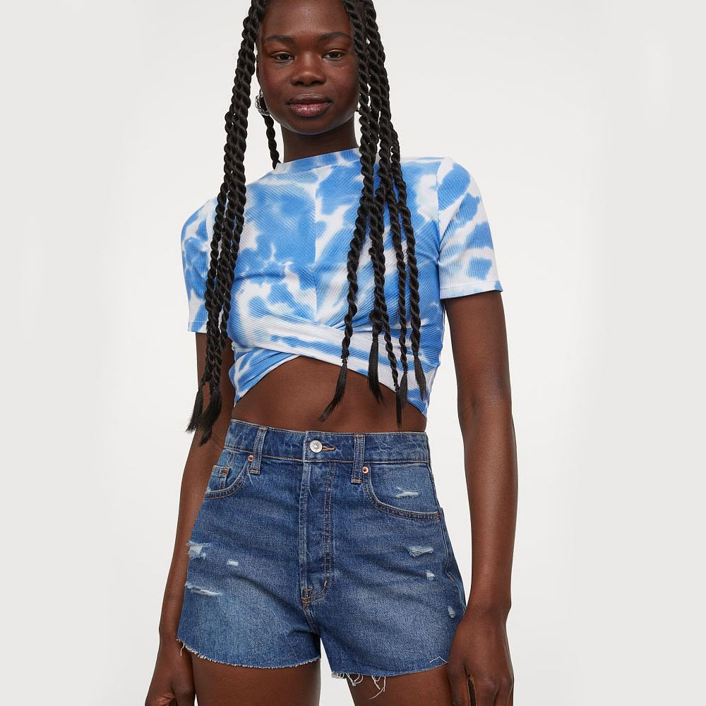 Clothing,White,Blue,Neck,Shorts,Sleeve,Waist,Cornrows,Thigh,Denim