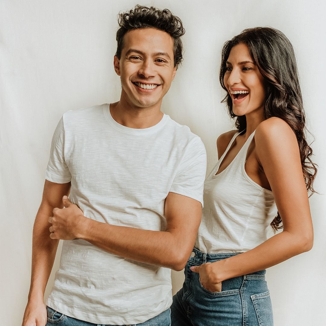 Clothing,Hair,Smile,Jeans,Joint,Shoulder,Arm,Muscle,White,Flash photography