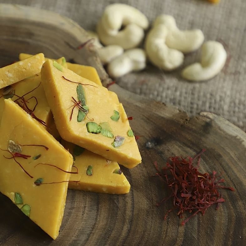 Food,Ingredient,Wood,Cuisine,Dish,Recipe,Staple food,Cutting board,Art,Spice