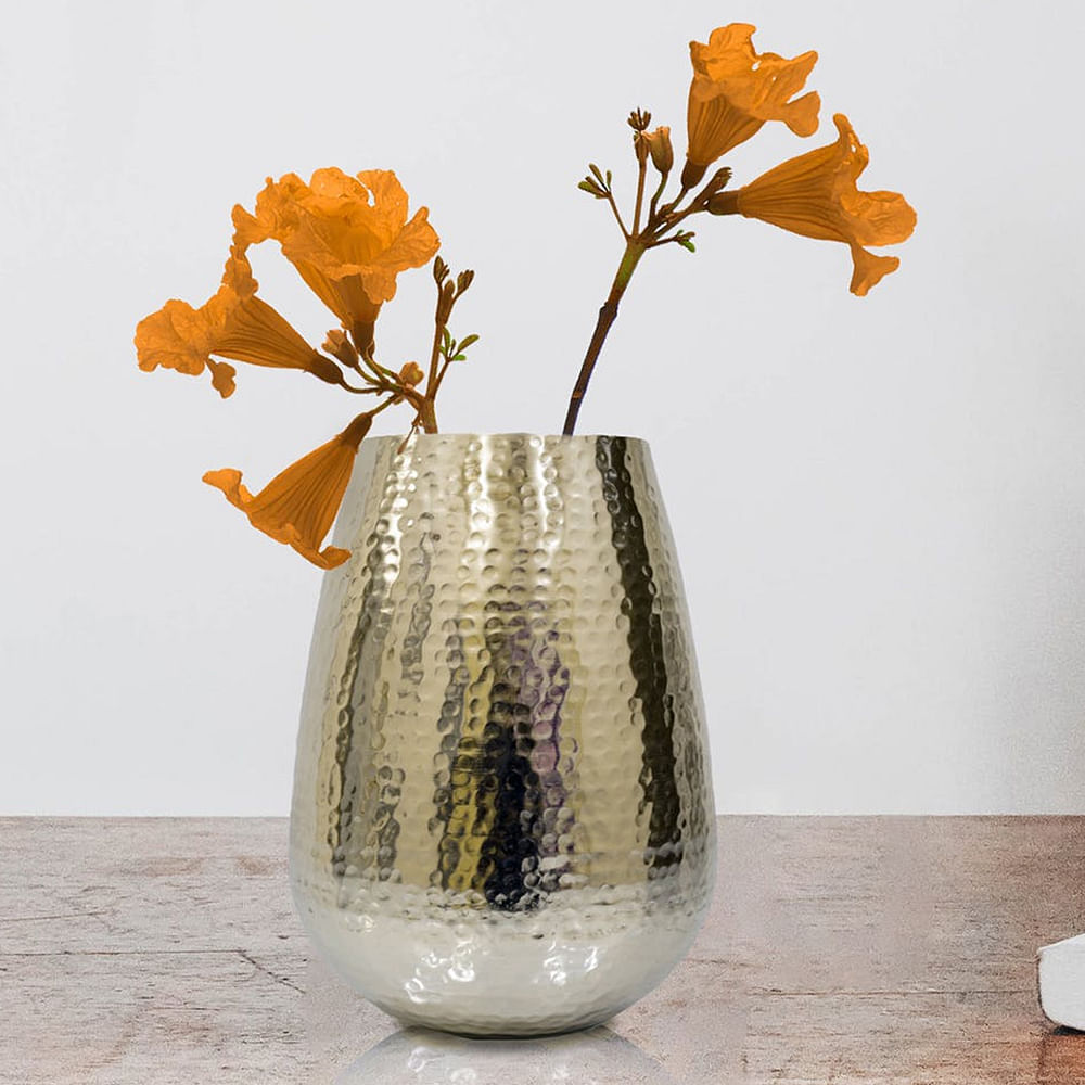 Flower,Plant,Flowerpot,Vase,Window,Houseplant,Petal,Branch,Twig,Drinkware