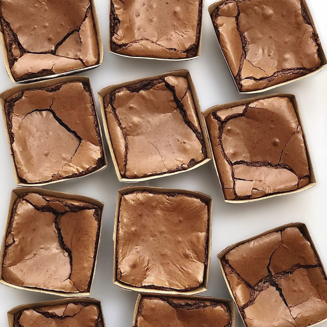 Food,Brown,Ingredient,Baked goods,Rectangle,Cuisine,Dish,Recipe,Dessert,Cocoa solids