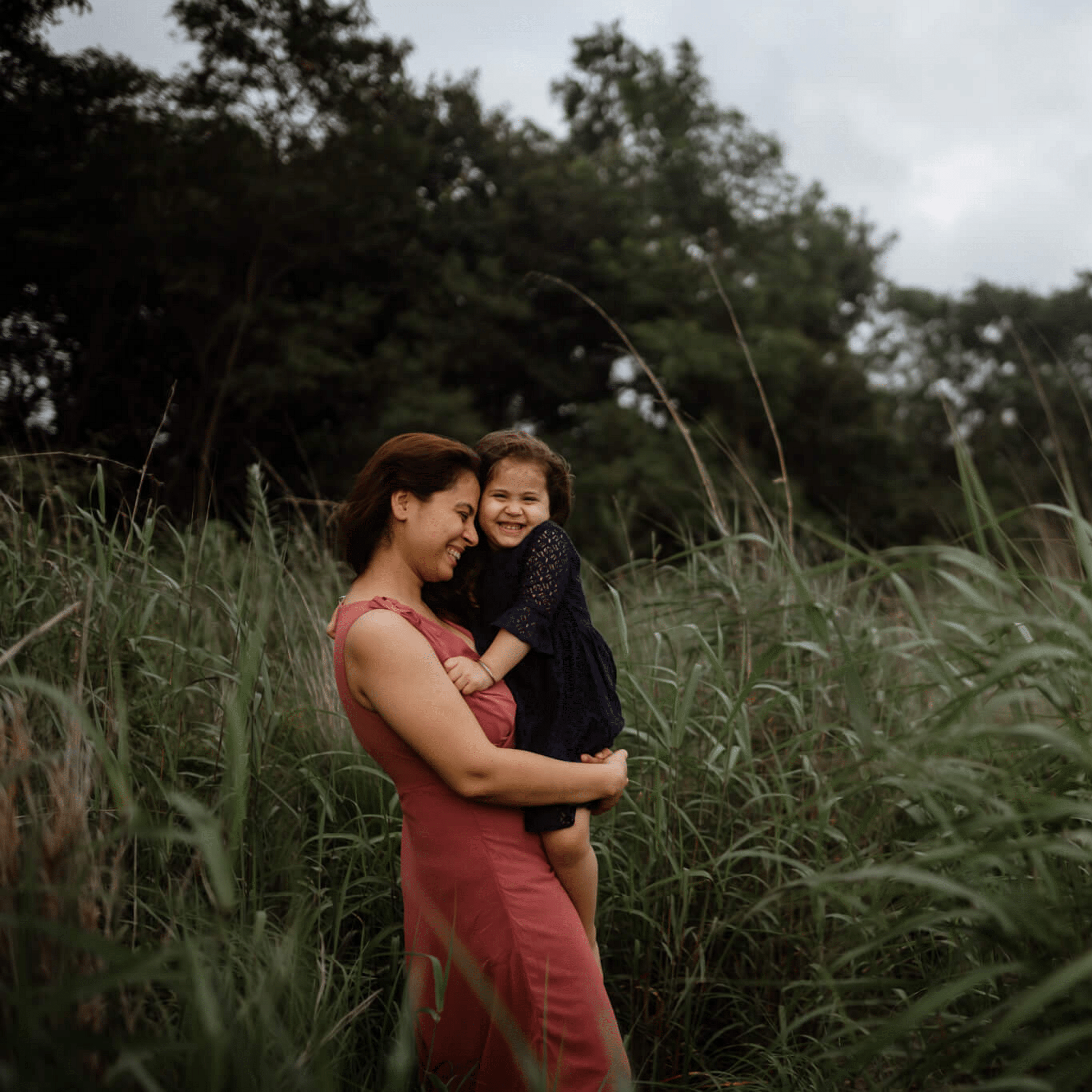 Plant,Smile,Sky,Dress,People in nature,Flash photography,Happy,Gesture,Grass,Tree