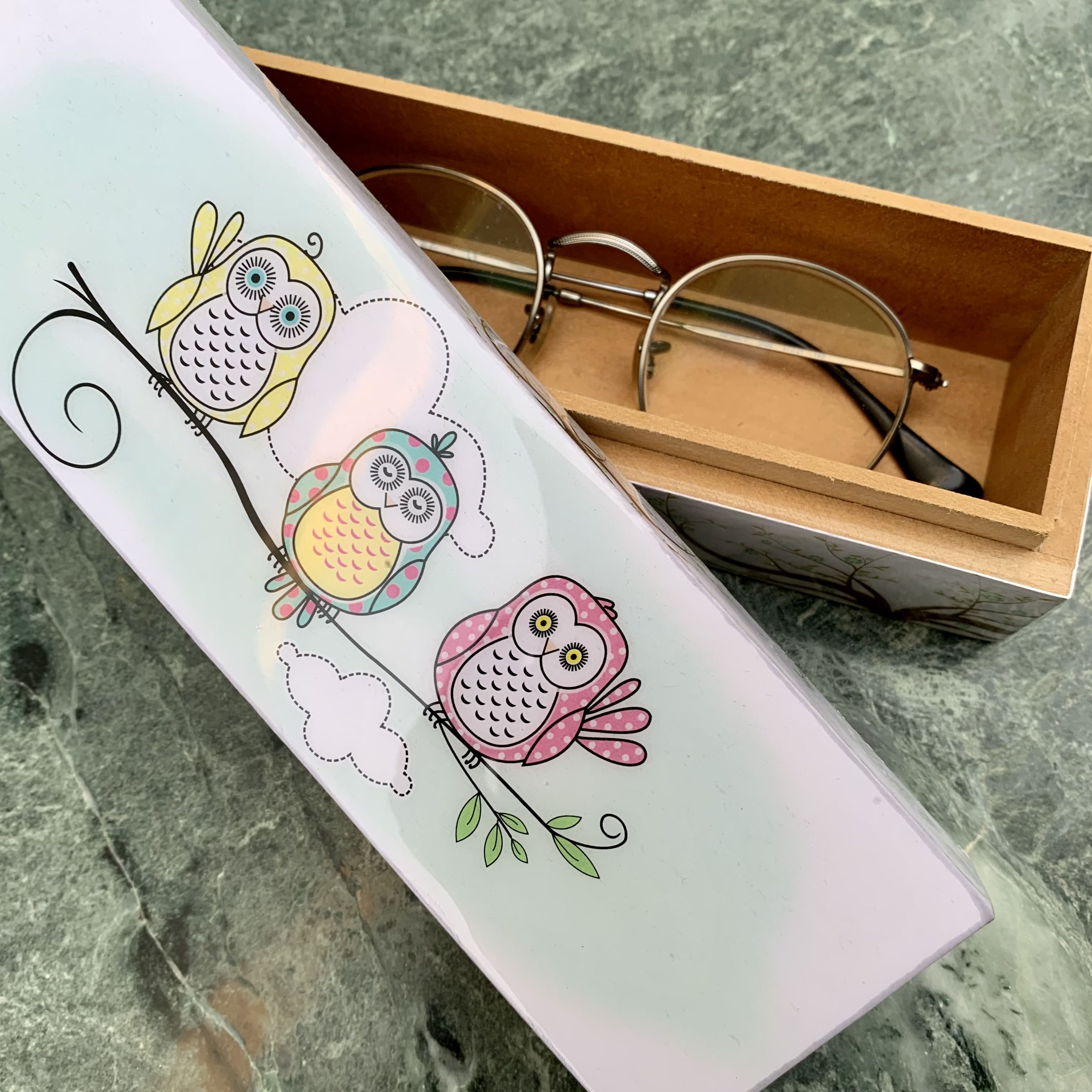 Rectangle,Product,Textile,Art,Creative arts,Material property,Font,Magenta,Pattern,Stationery