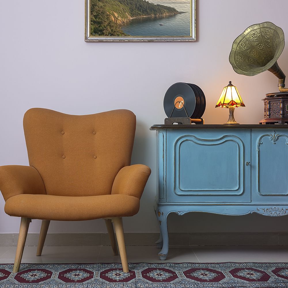 Picture frame,Furniture,Rectangle,Wood,Interior design,Chair,Comfort,Living room,Floor,Plant