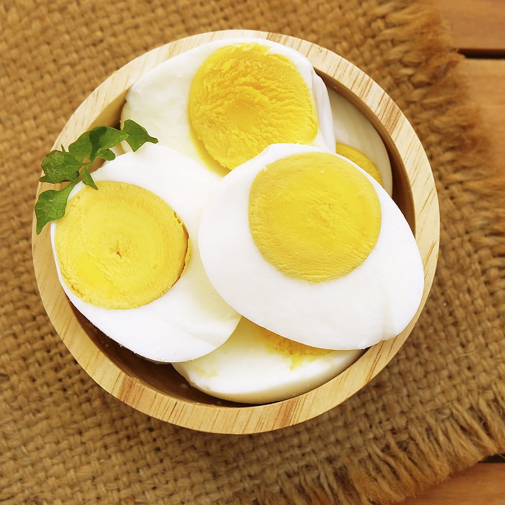 Food,Tableware,Egg yolk,Egg white,Dishware,Egg,Ingredient,Boiled egg,Recipe,Serveware