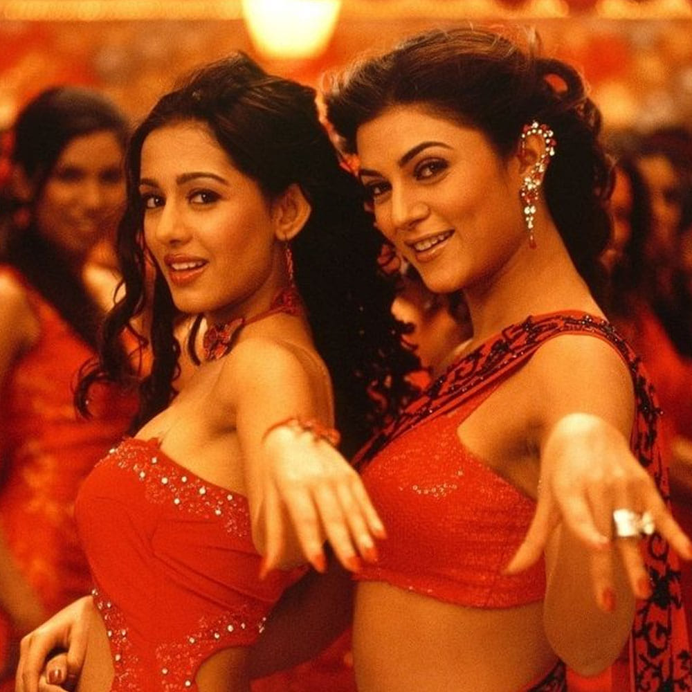 red dress bollywood characters Christmas Special: 5 Bollywood approved red dresses that will have everyone's eyes on you 5 : Bollywood News