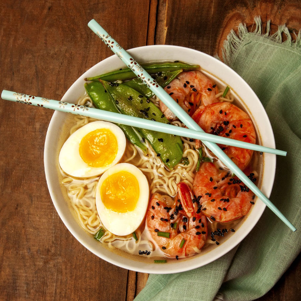 Food,Boiled egg,Egg white,Egg yolk,Tableware,Ingredient,Recipe,Staple food,Leaf vegetable,Cuisine