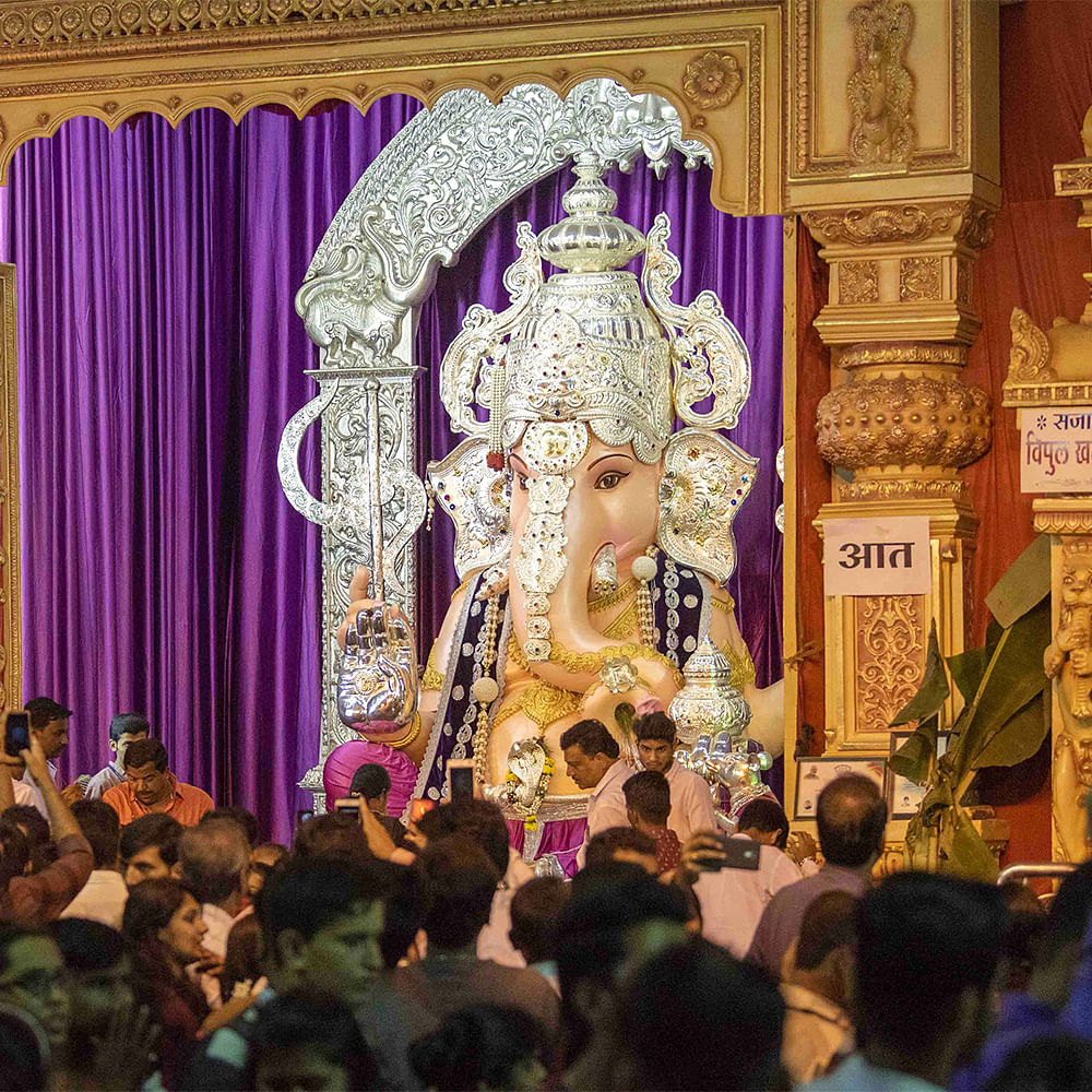 Purple,Temple,Decoration,People,Entertainment,Event,Temple,Art,Crowd,Magenta