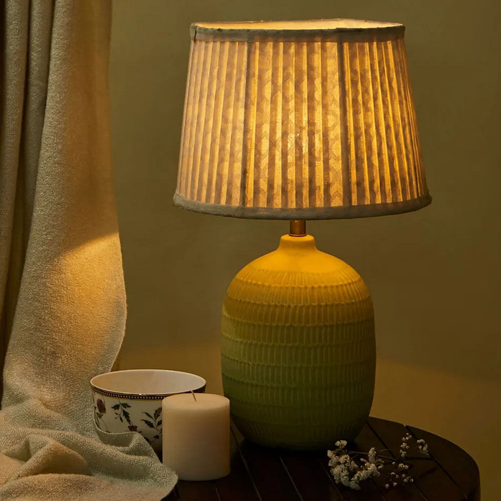 Light,Lamp,Textile,Wood,Interior design,Shade,Tints and shades,Serveware,Porcelain,Window