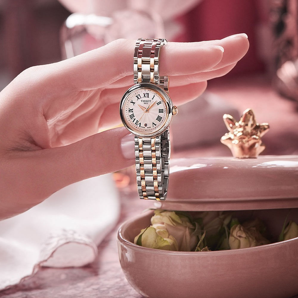 Watch,Gesture,Clock,Food,Finger,Ingredient,Wrist,Jewellery,Nail,Font